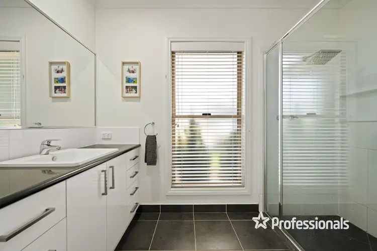 Fifth view of Homely house listing, 13 Hawk Place, Wodonga VIC 3690