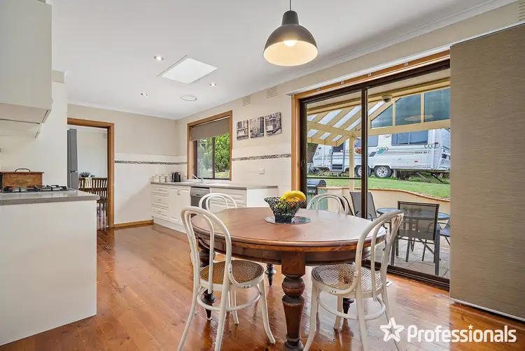 Sixth view of Homely house listing, 9 Sunburst Court, Mooroolbark VIC 3138