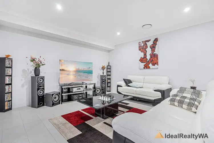 Seventh view of Homely house listing, 3/2 whitmore Loop, Harrisdale WA 6112