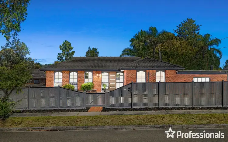 76 Bellara Drive, Mooroolbark VIC 3138