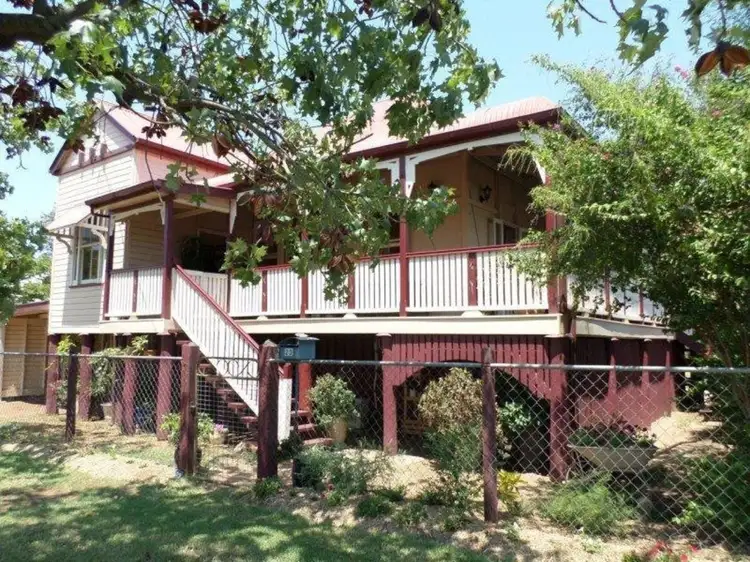 23 Dawson Street, Miles QLD 4415