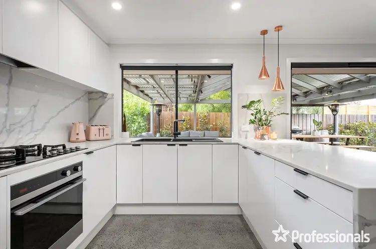 Fourth view of Homely house listing, 2 Michael Lane, Mount Evelyn VIC 3796