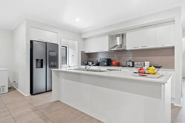 Second view of Homely house listing, 10 Ridgmont Circuit, Thornton NSW 2322