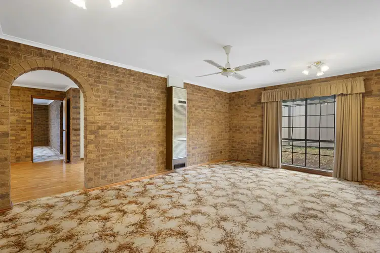 Fifth view of Homely house listing, 22 Yeramba Close, Strathdale VIC 3550