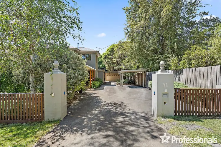 11 Alfred Street, Wandin North VIC 3139