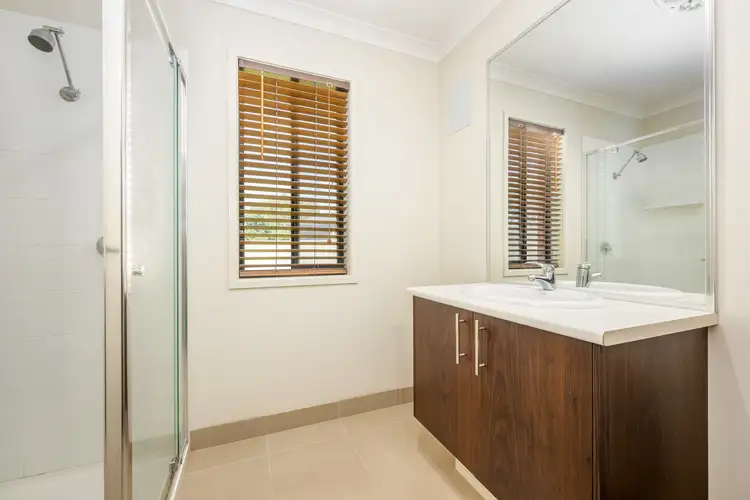 Fifth view of Homely house listing, 8 Settlers Drive, Kialla VIC 3631