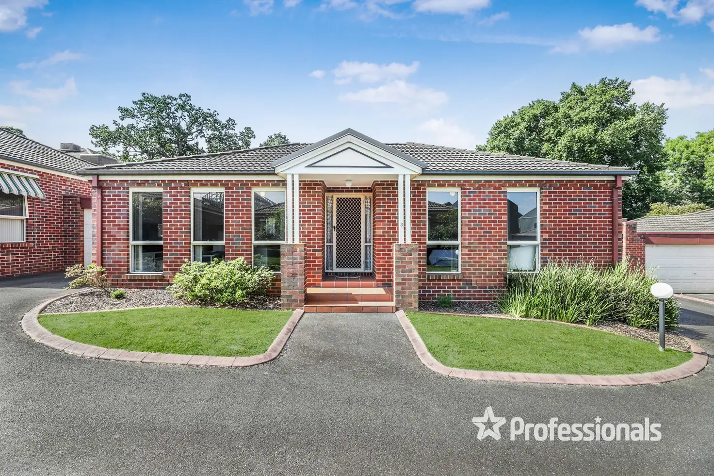 Main view of Homely townhouse listing, 3/7-9 Vernon Street, Croydon VIC 3136