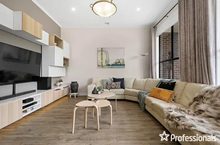 Second view of Homely house listing, 1 Benjamin Chase, Mooroolbark VIC 3138