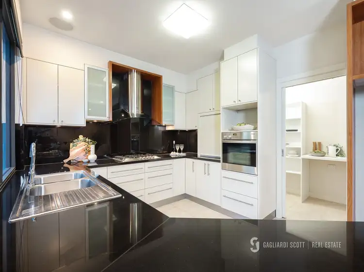 Seventh view of Homely house listing, 10 Eyre Court, Kialla VIC 3631