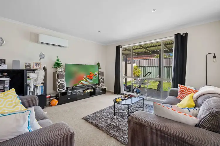 Second view of Homely house listing, 3 Jade Court, Kangaroo Flat VIC 3555