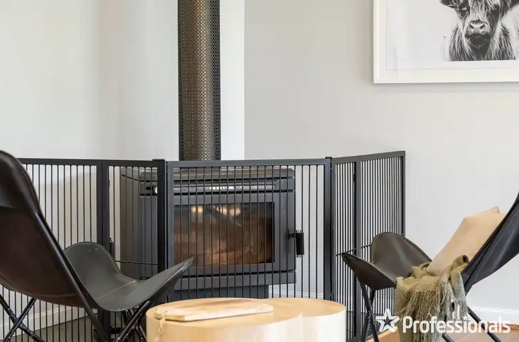 Sixth view of Homely house listing, 4 Antonio Close, Mount Evelyn VIC 3796