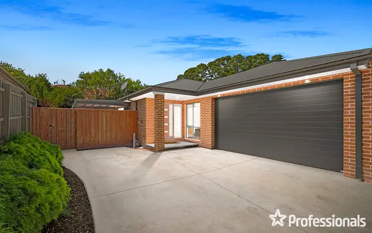 Main view of Homely unit listing, 10a Geoffrey Drive, Kilsyth VIC 3137