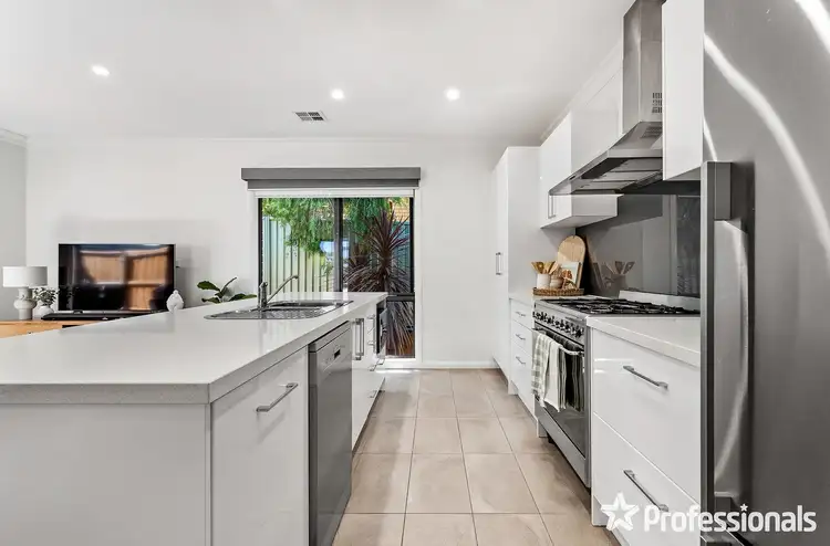 Fifth view of Homely unit listing, 10a Geoffrey Drive, Kilsyth VIC 3137