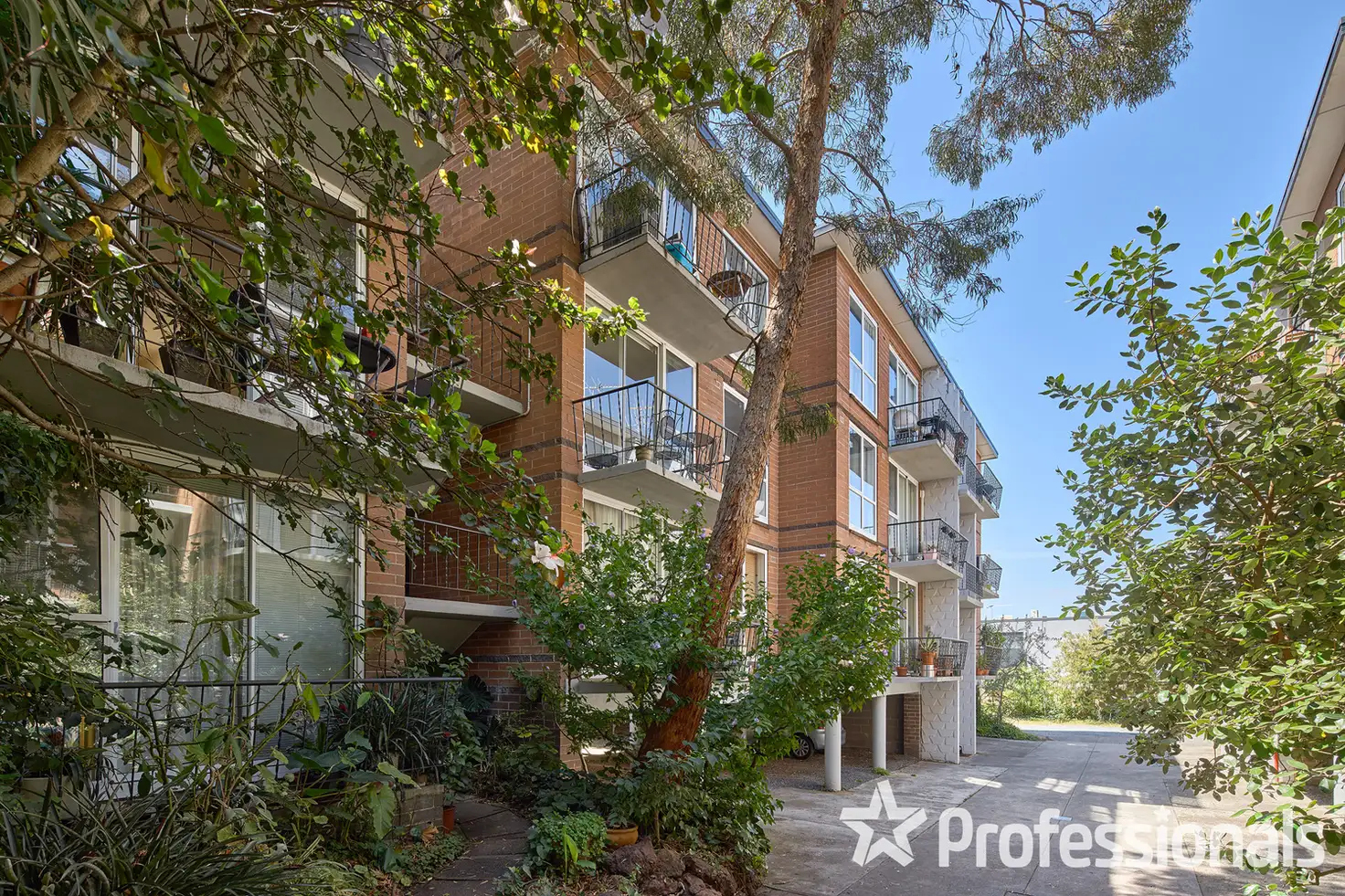 Main view of Homely apartment listing, 28/25 Robe Street, St Kilda VIC 3182