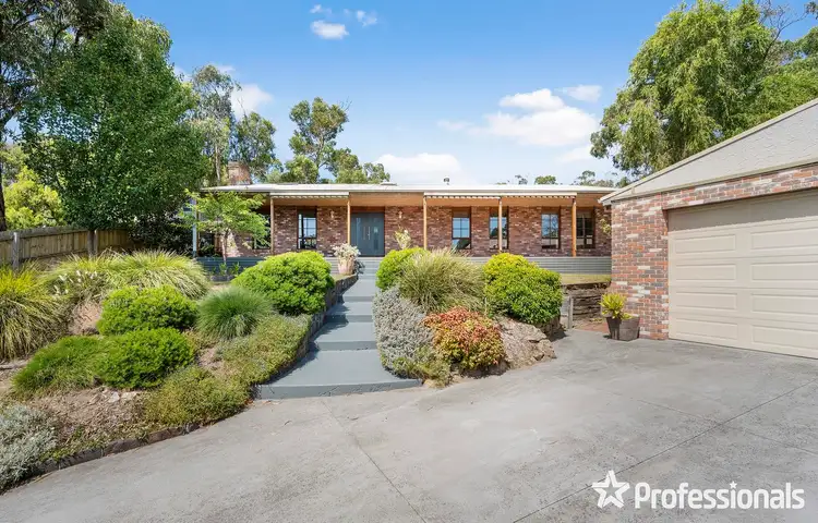 8 Adams Place, Mount Evelyn VIC 3796