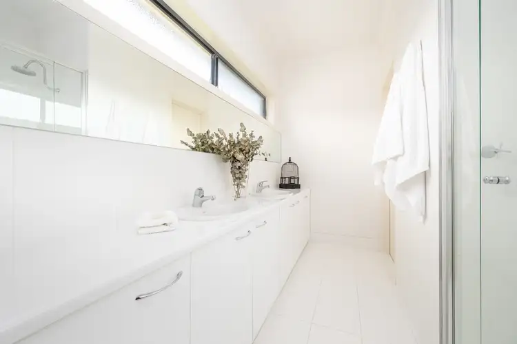 Seventh view of Homely house listing, 5 Pontiac Avenue, Shepparton VIC 3630