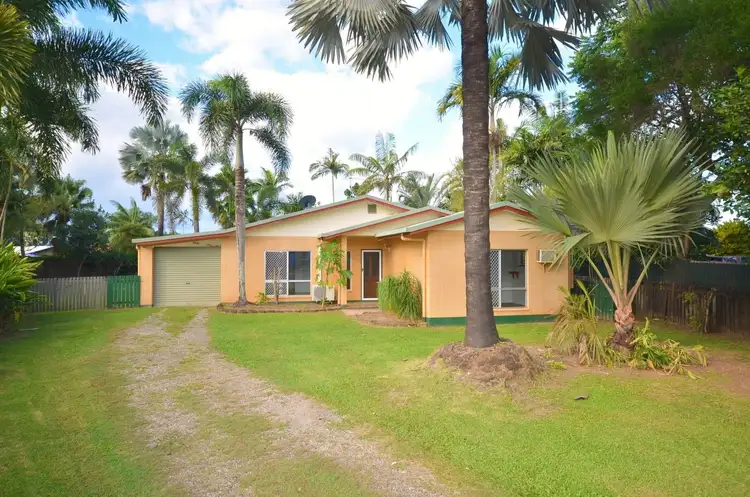 10 Reliance Close, Bentley Park QLD 4869