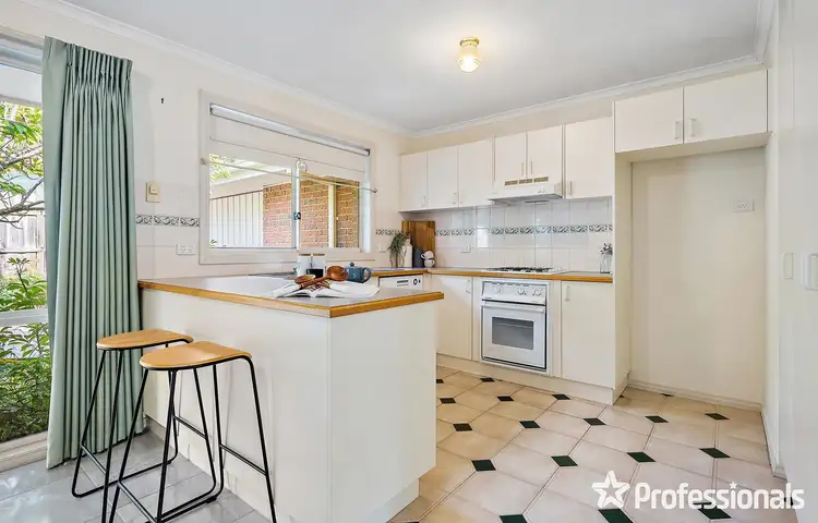Fifth view of Homely house listing, 2/7 Emma Road, Croydon VIC 3136