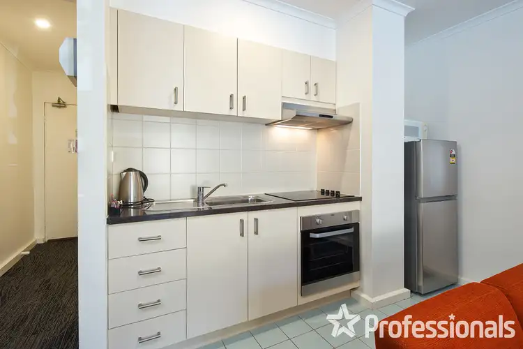 Fourth view of Homely studio listing, 2a/1 Eildon Road, St Kilda VIC 3182