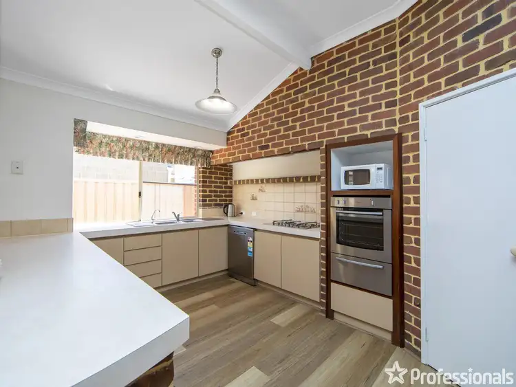Fifth view of Homely house listing, 10 Woodall Court, High Wycombe WA 6057