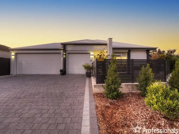 Fifth view of Homely house listing, 8 Kalari Drive, Wattle Grove WA 6107