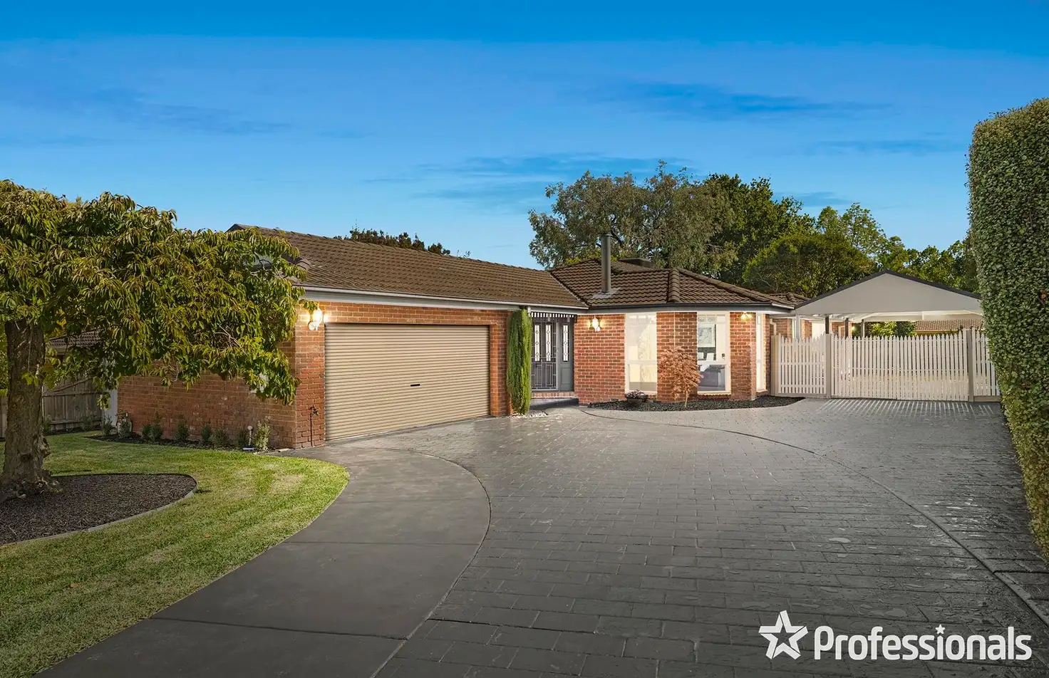 Main view of Homely house listing, 16 Blue Ridge Drive, Mooroolbark VIC 3138