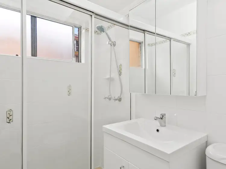 Sixth view of Homely unit listing, 1/6 Eyre Place, Warrawong NSW 2502
