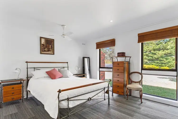 Fourth view of Homely unit listing, 1/1 Nandina Court, Strathdale VIC 3550