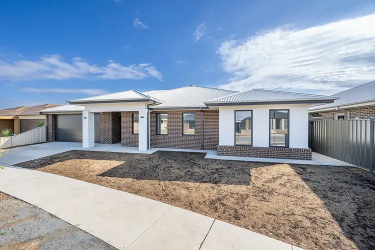 Second view of Homely house listing, 5 Caspian Street, Kialla VIC 3631