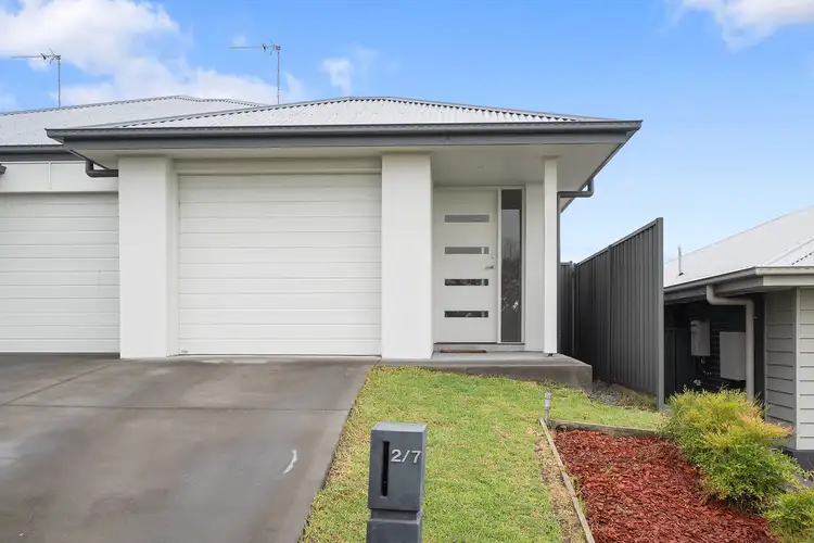 Main view of Homely semi-detached listing, 2/7 Cambridge Street, Thornton NSW 2322