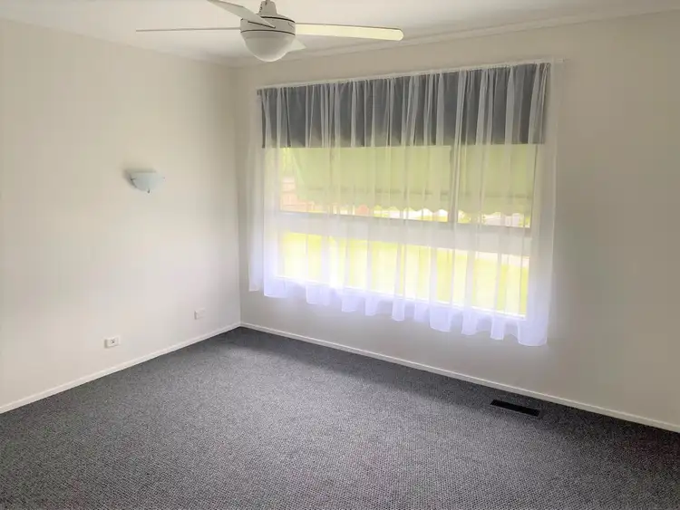 Fifth view of Homely house listing, 7 Timbertop Court, Frankston North VIC 3200