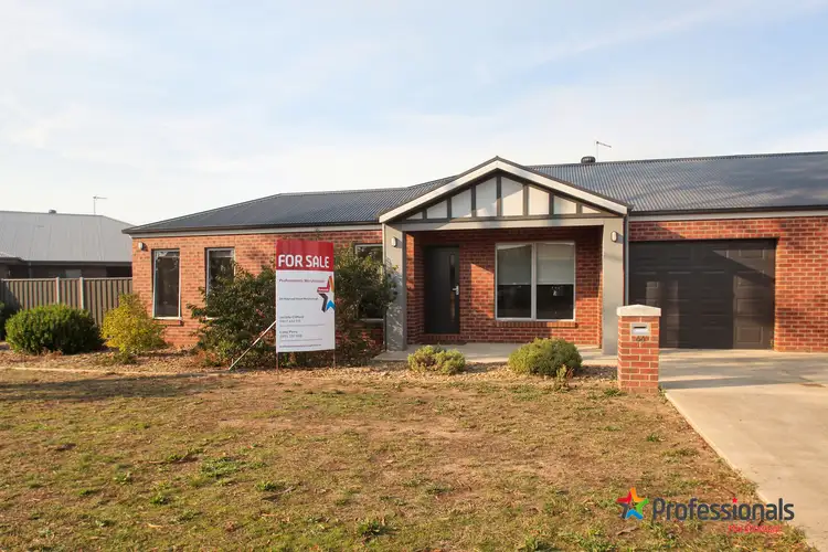 Main view of Homely unit listing, 66 Holyrood Street, Maryborough VIC 3465