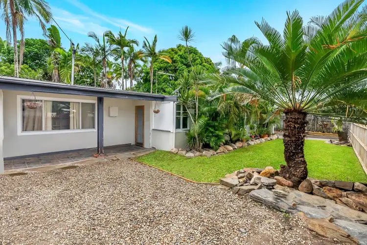 16 Jacaranda Street, Holloways Beach QLD 4878
