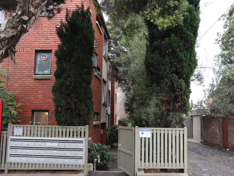 Main view of Homely flat listing, 4/26 Brougham Street, North Melbourne VIC 3051