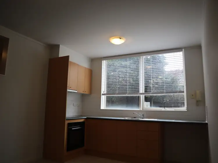 Third view of Homely flat listing, 4/26 Brougham Street, North Melbourne VIC 3051