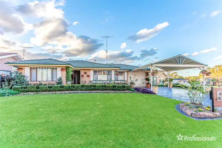 9 Windrush Circuit, St Clair NSW 2759