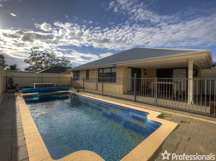27 Boodjera Bend, Forrestfield WA 6058