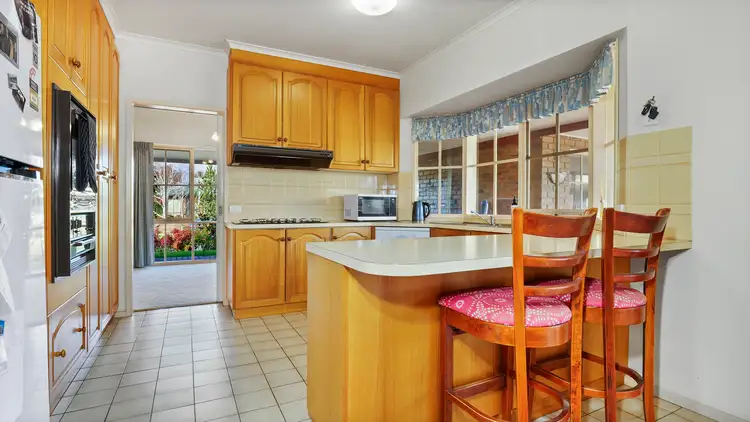 Fourth view of Homely house listing, 8 Gordon Drive, Kialla VIC 3631