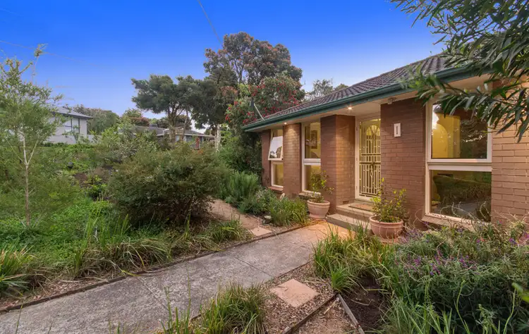 1 Arkarra Court, Mooroolbark VIC 3138