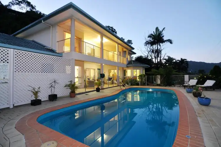 5 TRUNDLE Terrace, Whitfield QLD 4870