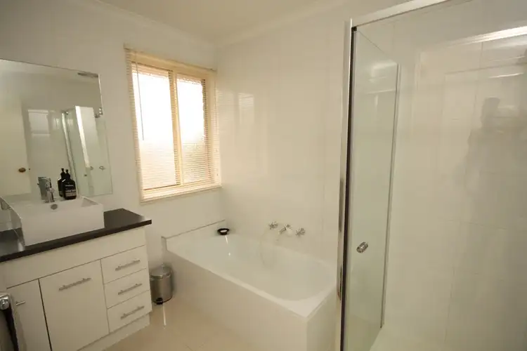 Seventh view of Homely house listing, 5 Elder Close, Meadow Heights VIC 3048