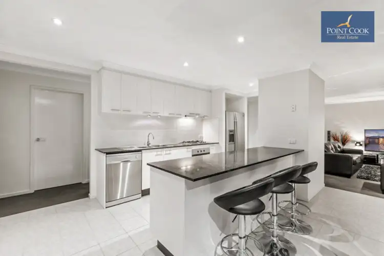 Fifth view of Homely house listing, 6 Sinclair Crescent, Tarneit VIC 3029
