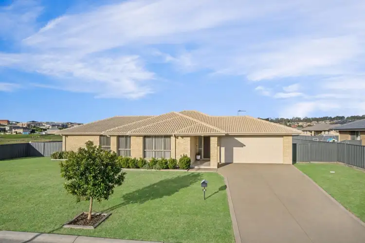 14 Hepburn Close, Rutherford NSW 2320