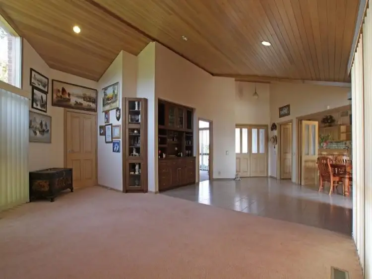 Seventh view of Homely house listing, 2 Cloverlea Drive, Kilsyth South VIC 3137