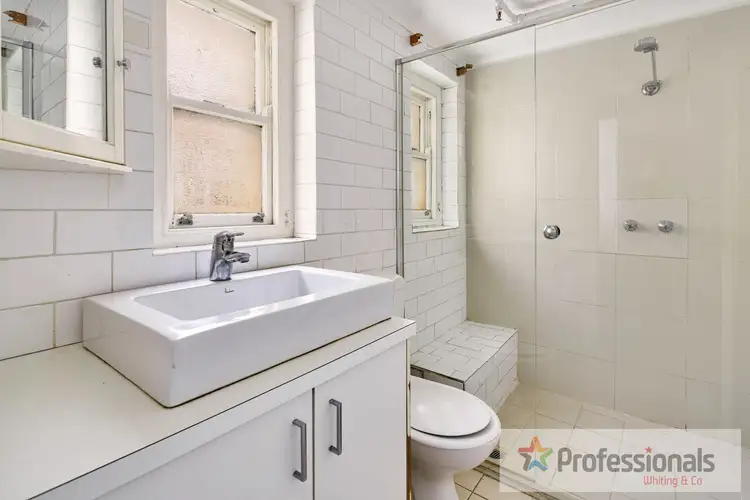 Third view of Homely apartment listing, 3/28 Grey Street, St Kilda VIC 3182
