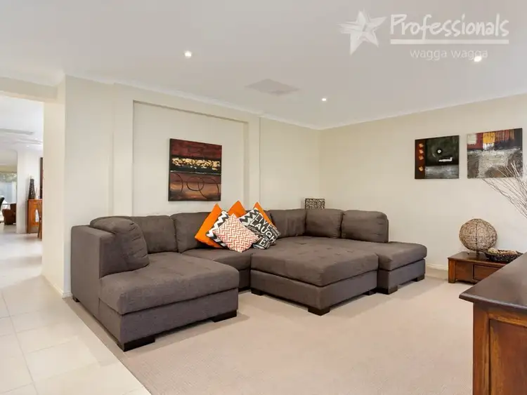 Fourth view of Homely house listing, 17 Walla Place, Wagga Wagga NSW 2650