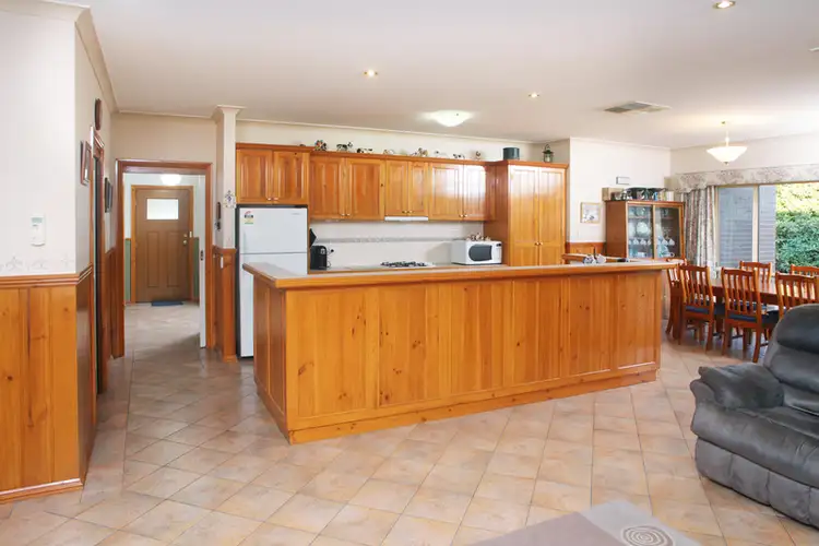 Fifth view of Homely house listing, 5 Tobias Court, Shepparton VIC 3630