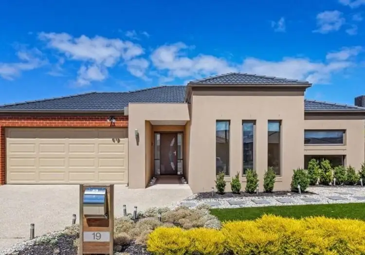 19 Daydream Drive, Point Cook VIC 3030