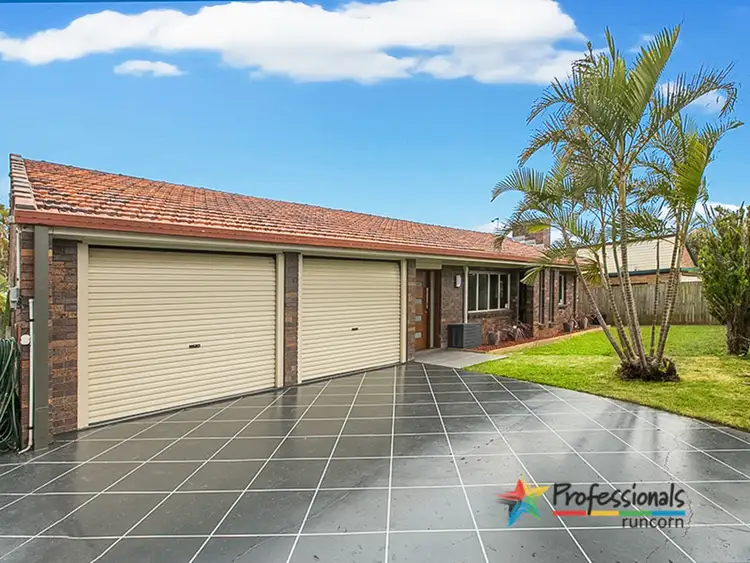70 Oakleaf Street, Eight Mile Plains QLD 4113