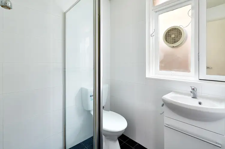 Sixth view of Homely apartment listing, 3 Quat Quatta Avenue, Ripponlea VIC 3185